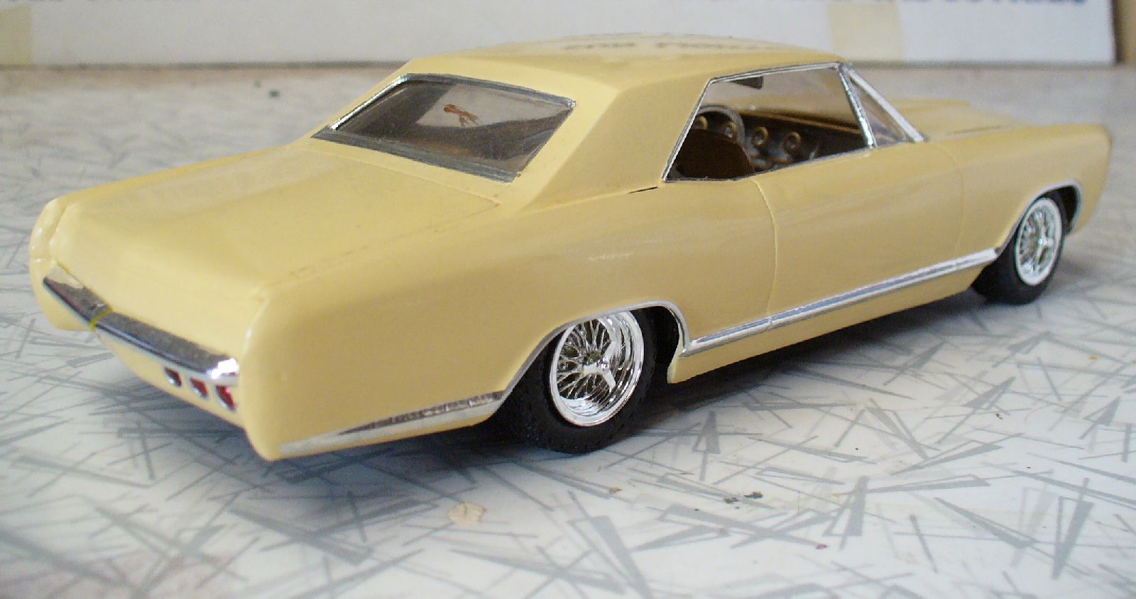 Cruising Woodward - Hot Rods & Customs In Scale 8 65Rivcustom5