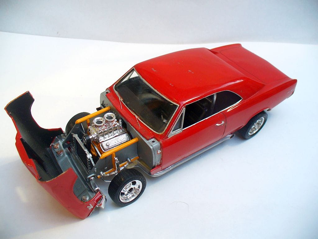 Cruising Woodward - Hot Rods & Customs In Scale 9 66 Chevelle SR2