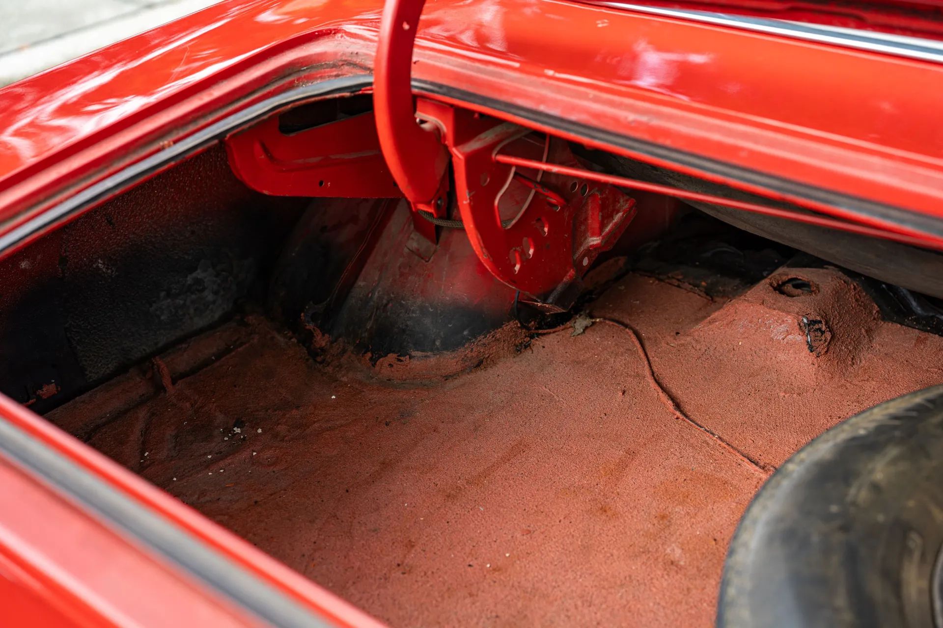 1970 Plymouth Barracuda luggage compartment