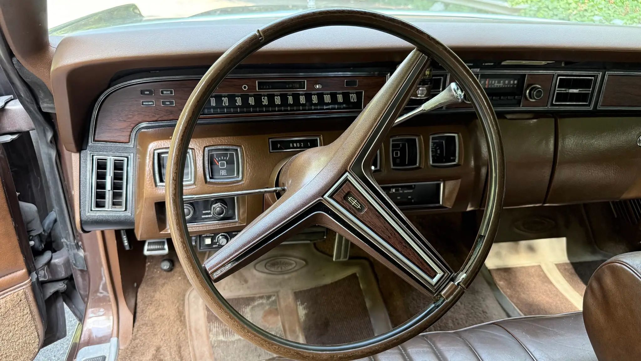 1974 Lincoln Continental Coupe: At Under $2,000, It Was The Steal Of The Week 5 1974 Lincoln Continental instrument panel