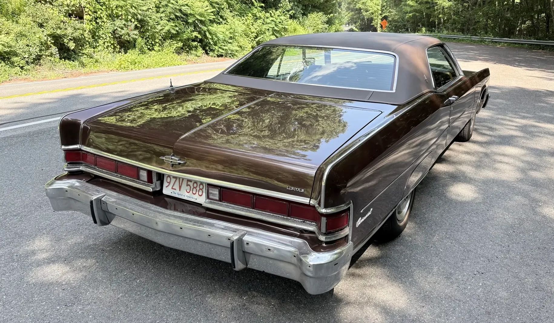 1974 Lincoln Continental Coupe: At Under $2,000, It Was The Steal Of The Week 2 Passenger rear 3q picture of brown 1974 Lincoln Continental Coupe
