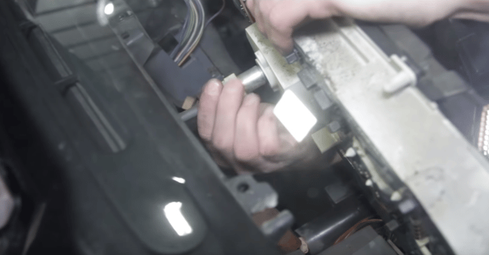 1988 Mustang GT Convertible: Why It Took Over Two Hours To Replace The Speedometer Cable 7 88 Mustang 3