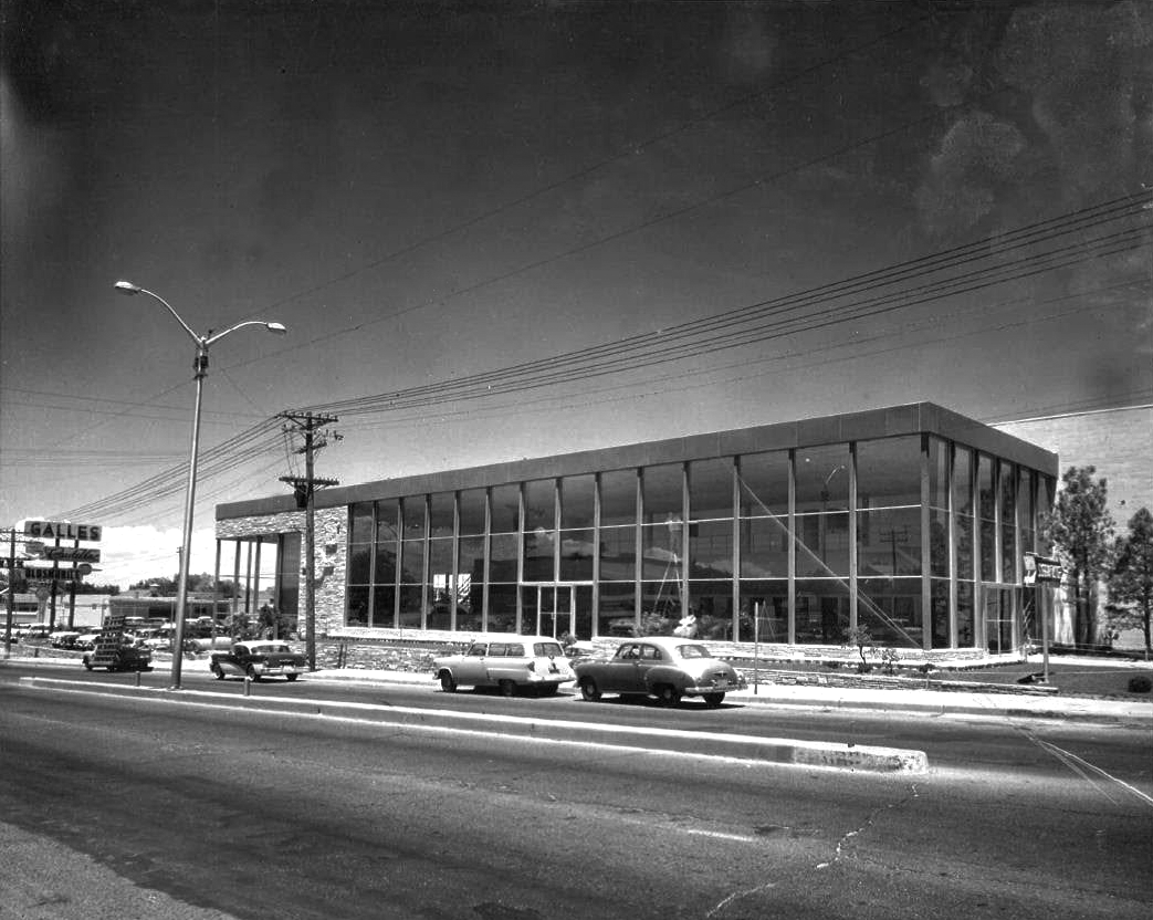 Cadillac and Oldsmobile at the Dealer: Vintage Photos From the 1950s–70s 6 Captura de pantalla 2025 07 18 00.35.58 copia