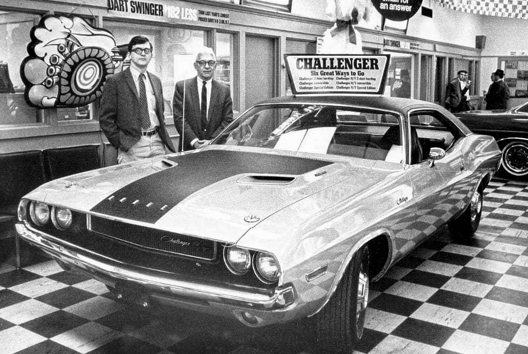 Dodge Dealers In Vintage Photos -- 1960s-1970s 11 Captura de pantalla 2025 10 10 23.37.07