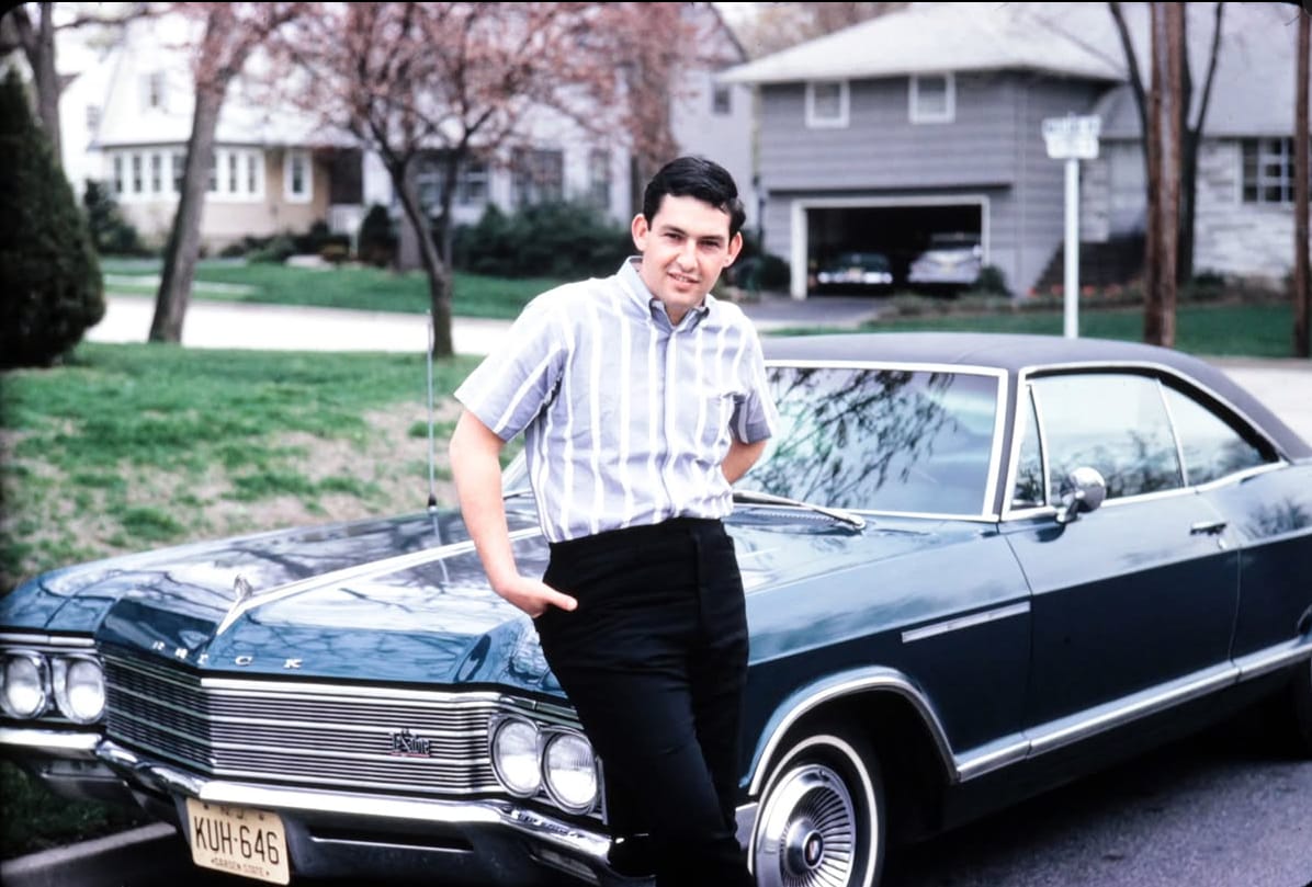 Me And My Car - Vintage Photos 1950s-1960s 1 Captura de pantalla 2026 06 17 16.15.02