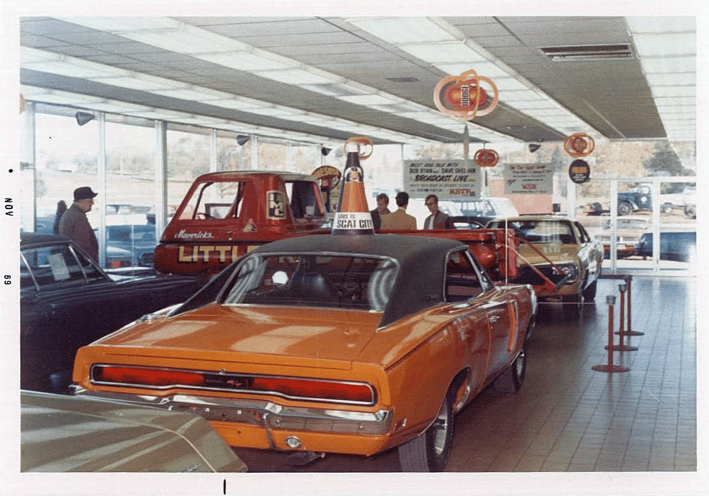 Dodge Dealers In Vintage Photos -- 1960s-1970s 9 Captura de pantalla 2026 09 05 18.17.56