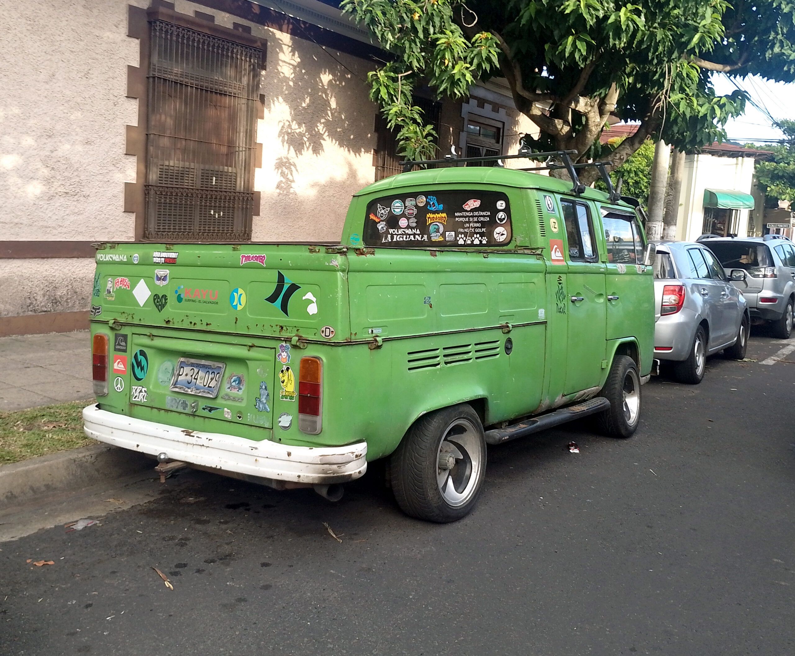 Curbside Finds: Two VW Double Cab Pickups, Two Different Lifestyles 2 IMG 20260627 172537 PORTRAIT scaled
