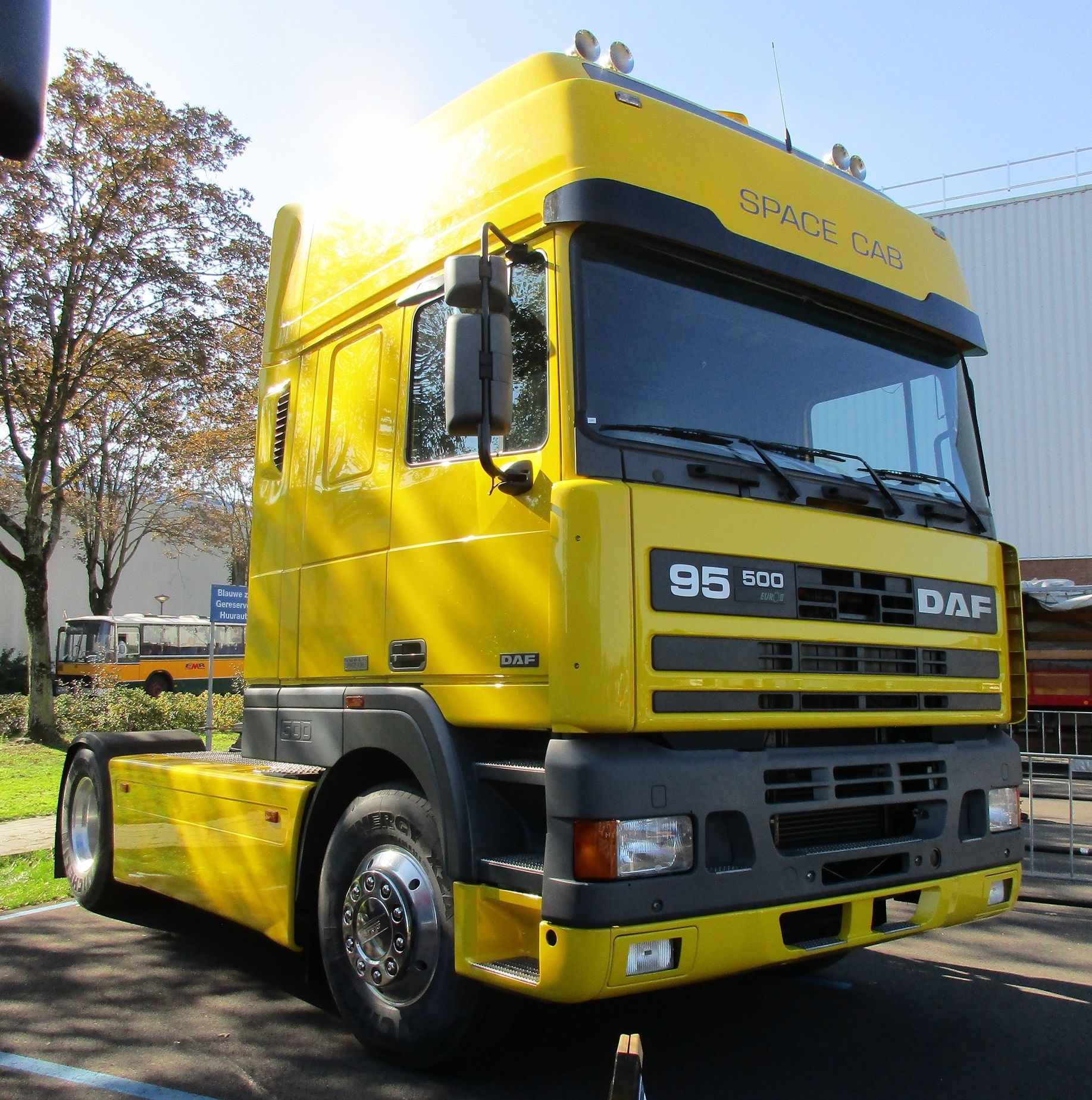 The Remains Of The 2024 Heart For DAF Days 14 Hart voor DAF dagen 2024 - 1994 DAF FT 95.500 Super Space Cab