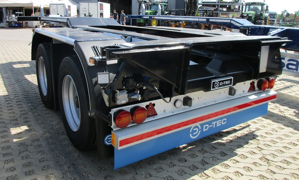Shipping Container Ecocombi - One Big Rig, Four Vehicle License Plates 16 D-TEC shipping container Combitrailer - 1