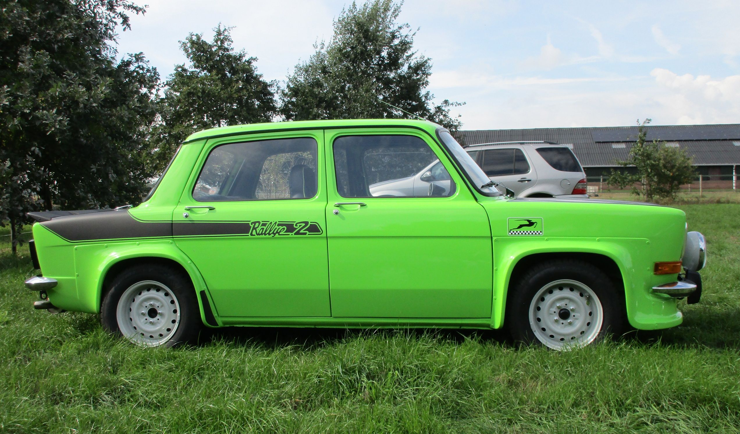 1977 Simca 1000 Rallye 2 - Not As Green As Grass 2 Renaultoloog Meeting & Markt 2026 - 1977 Simca 1000 Rallye 2 in the temporary parking lot - 2