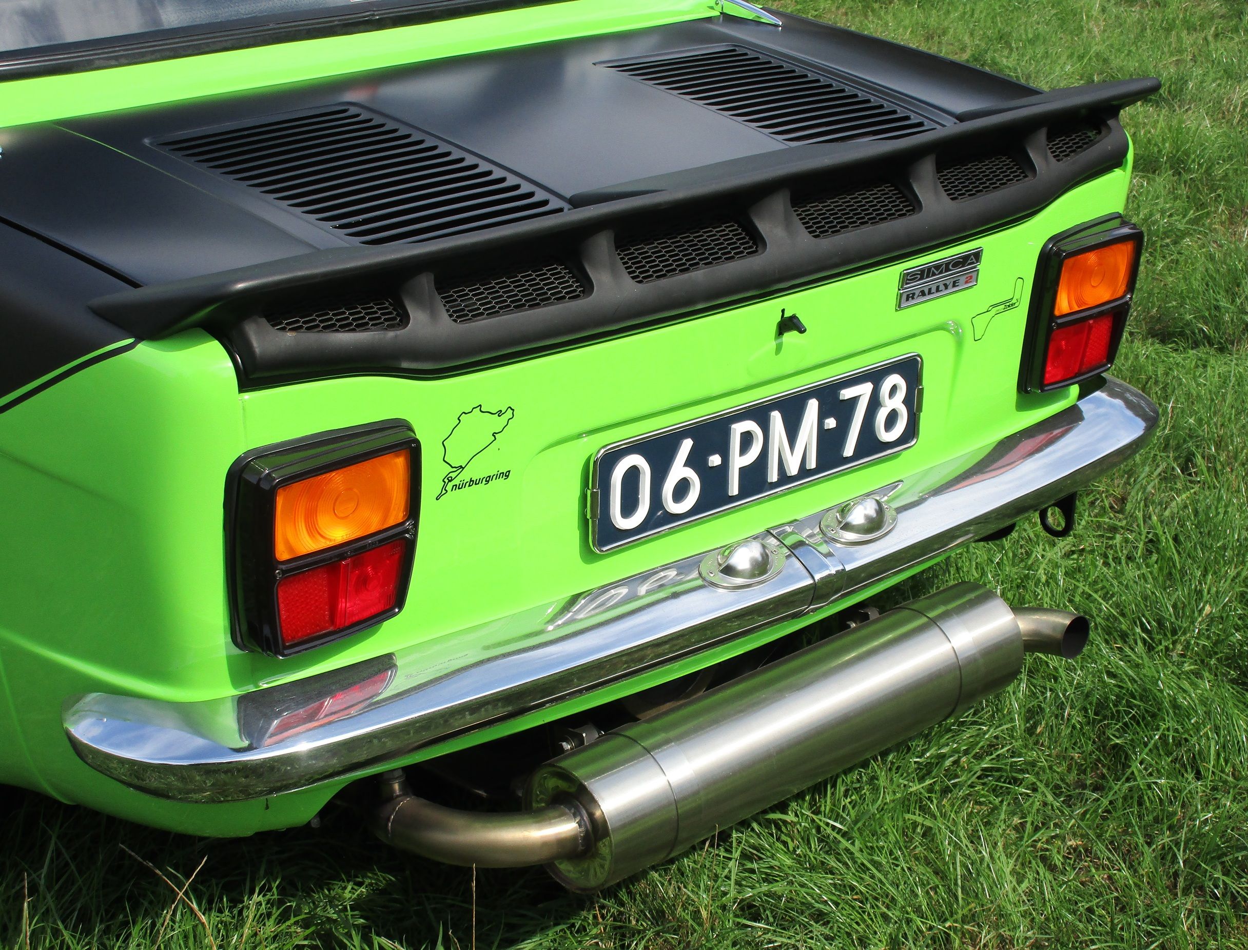 1977 Simca 1000 Rallye 2 - Not As Green As Grass 8 Renaultoloog Meeting & Markt 2026 - 1977 Simca 1000 Rallye 2 in the temporary parking lot - 8