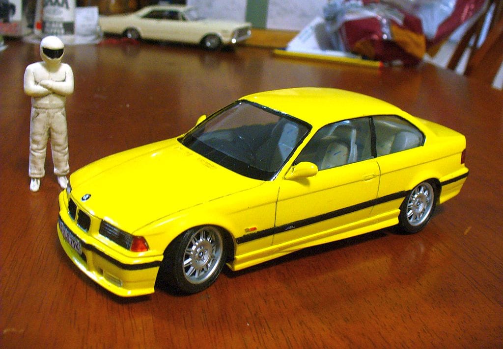 Affordable Speed: The Sports Cars of the 2000s in Scale Models 17 M3.10