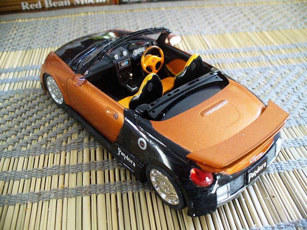 Affordable Speed: The Sports Cars of the 2000s in Scale Models 11 Pandora6