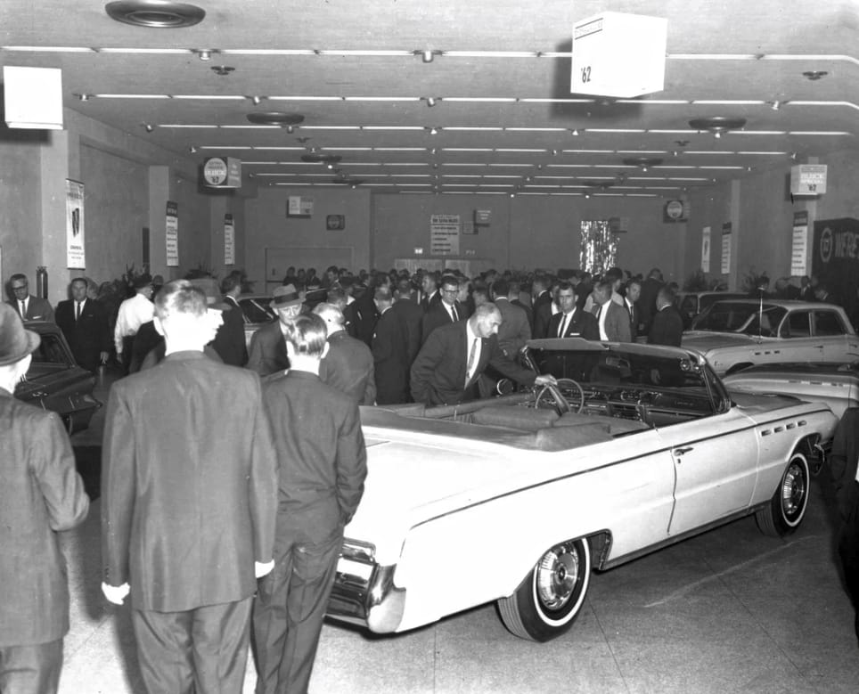 When the 1962 Buicks Were Brand New -- Vintage Photos 9 Screenshot 20260907 135912
