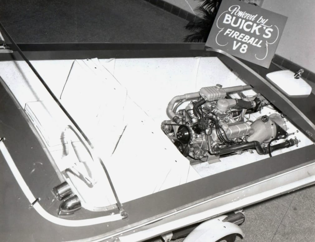 When the 1962 Buicks Were Brand New -- Vintage Photos 13 Screenshot 20260907 140446