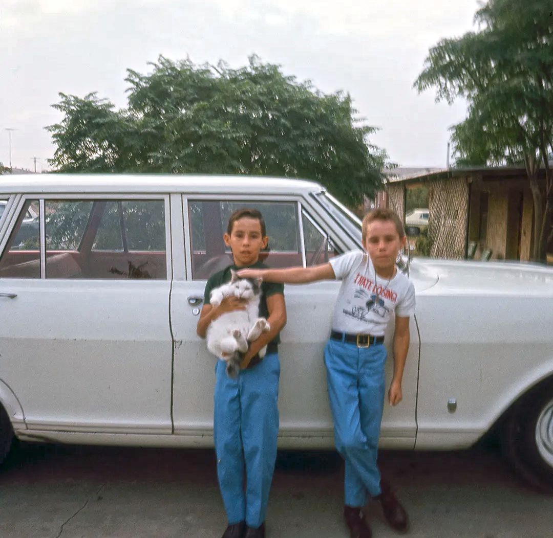 Classic Cars And Family Pets In Vintage Photos -- 1950s-1970s 8 Screenshot 20260916 153004