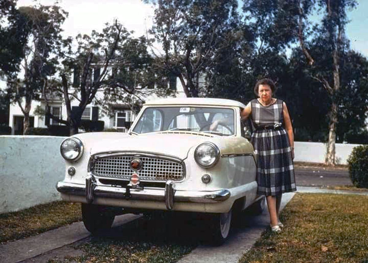 The Lost Automakers: American Independents In Vintage Photos - 1940s-1950s 14 bec668b25205f0fdad18c75bf52f2784