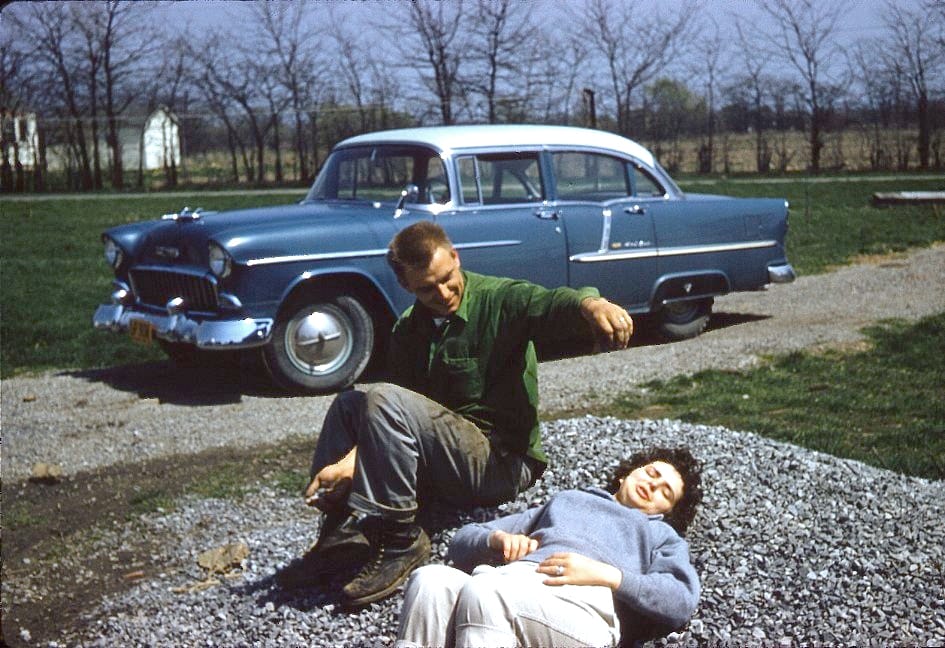 Vintage Photos Of Everyday Scenes In The 1950s-1970s - People And Their Cars 2 tumblr n5hnt6ZnQf1snaq79o1 1280