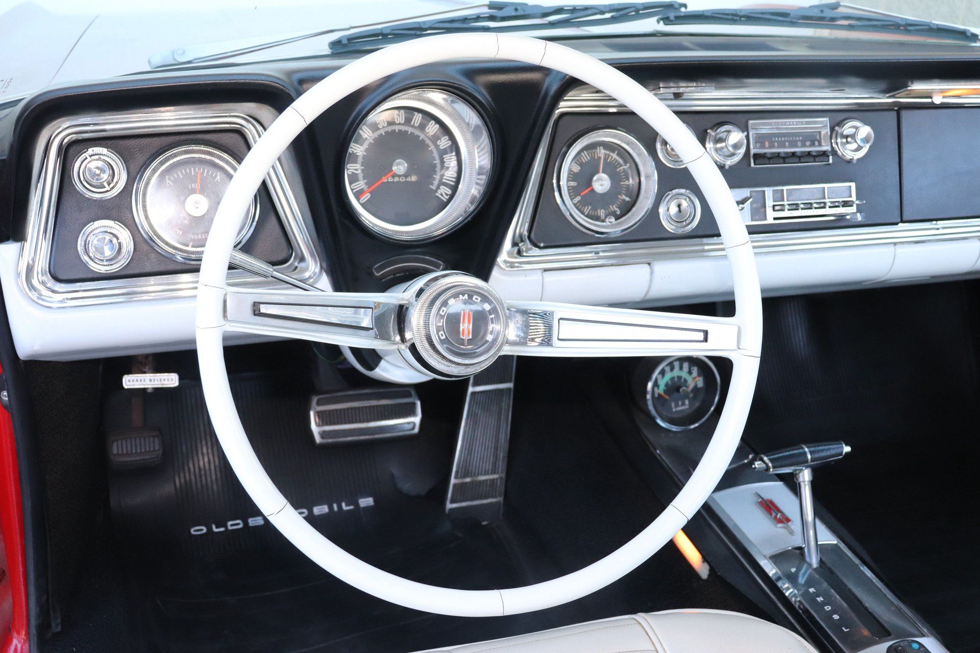 1966 Oldsmobile Starfire: The Last Full-Size Starfire, Lost In the Shadow Of The Toronado 17 Instrument panel of a 1966 Oldsmobile
