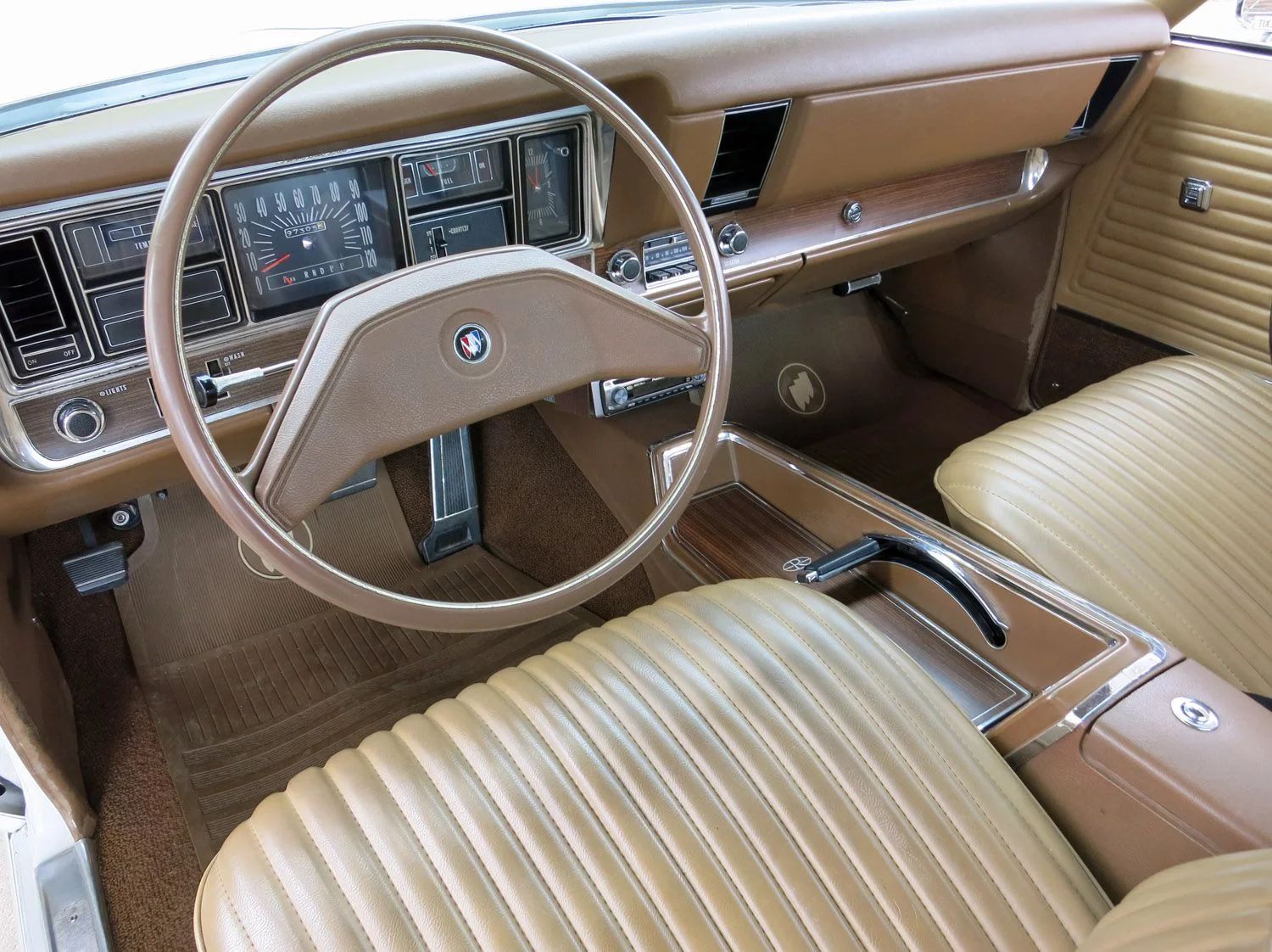1970 Buick Riviera GS: This Unloved Riviera Was Inspired By A Spectacular Prewar Classic 23 Dashboard of a 1970 Riviera