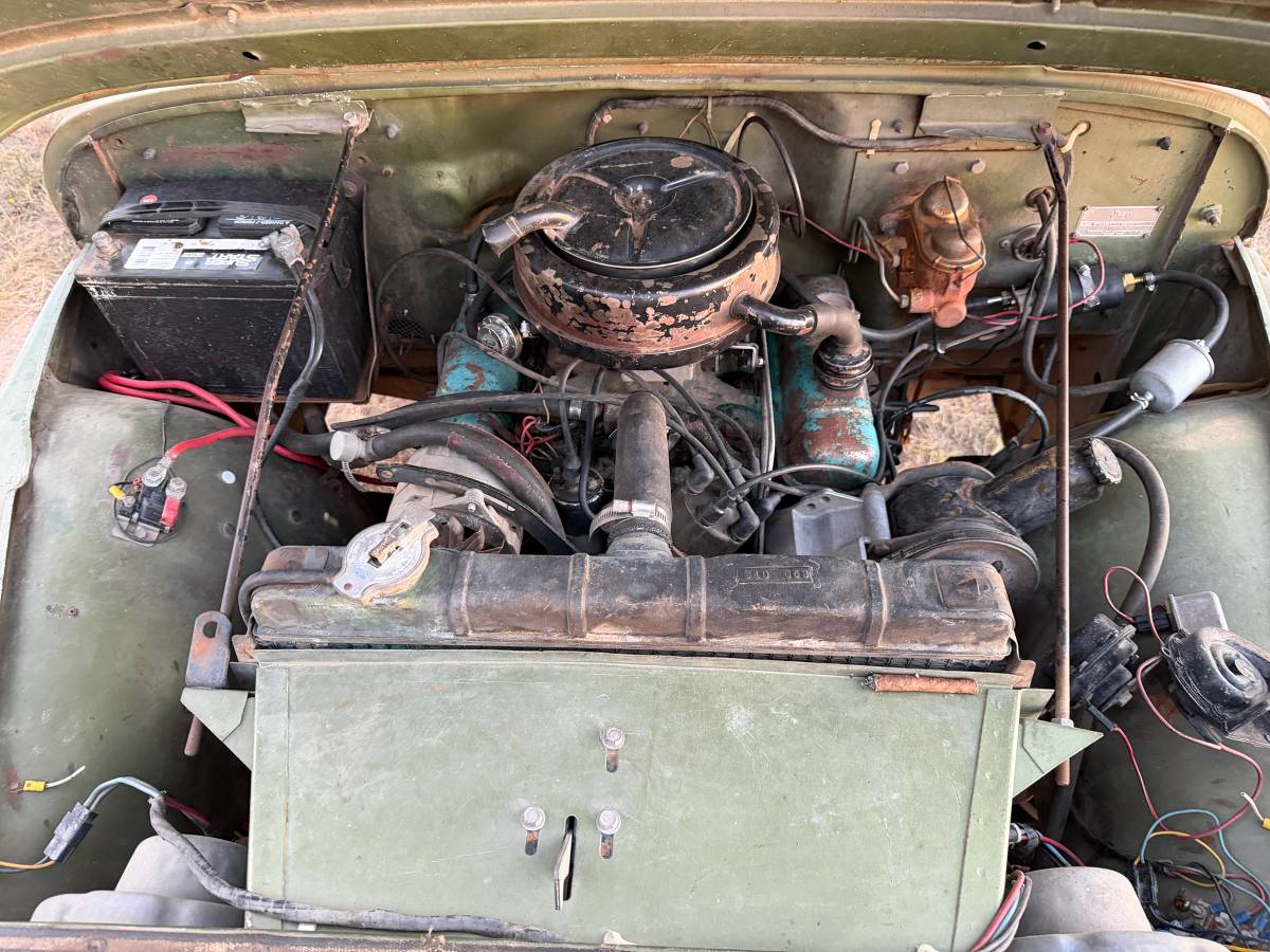 Engine compartment of 1970 Jeepster Commando with Buick 225 V6 engine