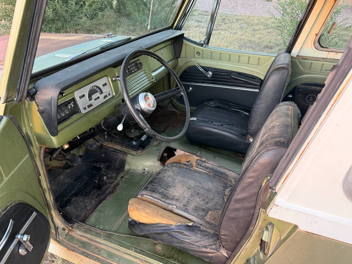 Interior of 1970 Jeepster Commando