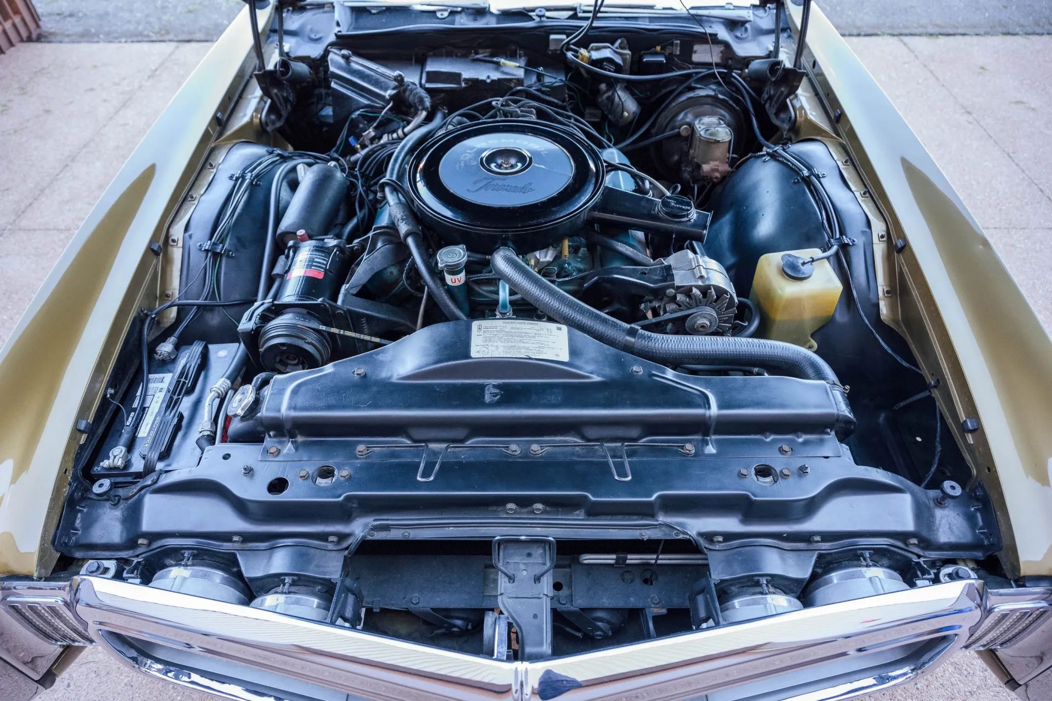 1970 Oldsmobile Toronado GT: 400 Horsepower And A Face Only A Mother Could Love 17 Engine in a 1970 Toronado