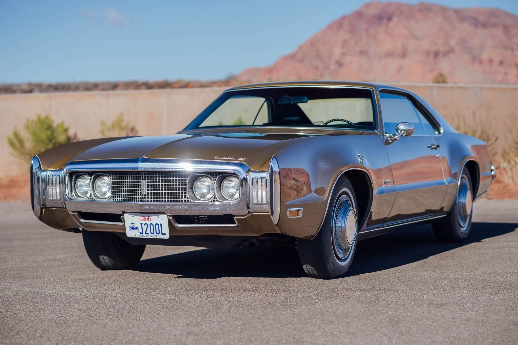 1970 Oldsmobile Toronado GT: 400 Horsepower And A Face Only A Mother Could Love 5 Left front 3q view of a 1970 Toronado