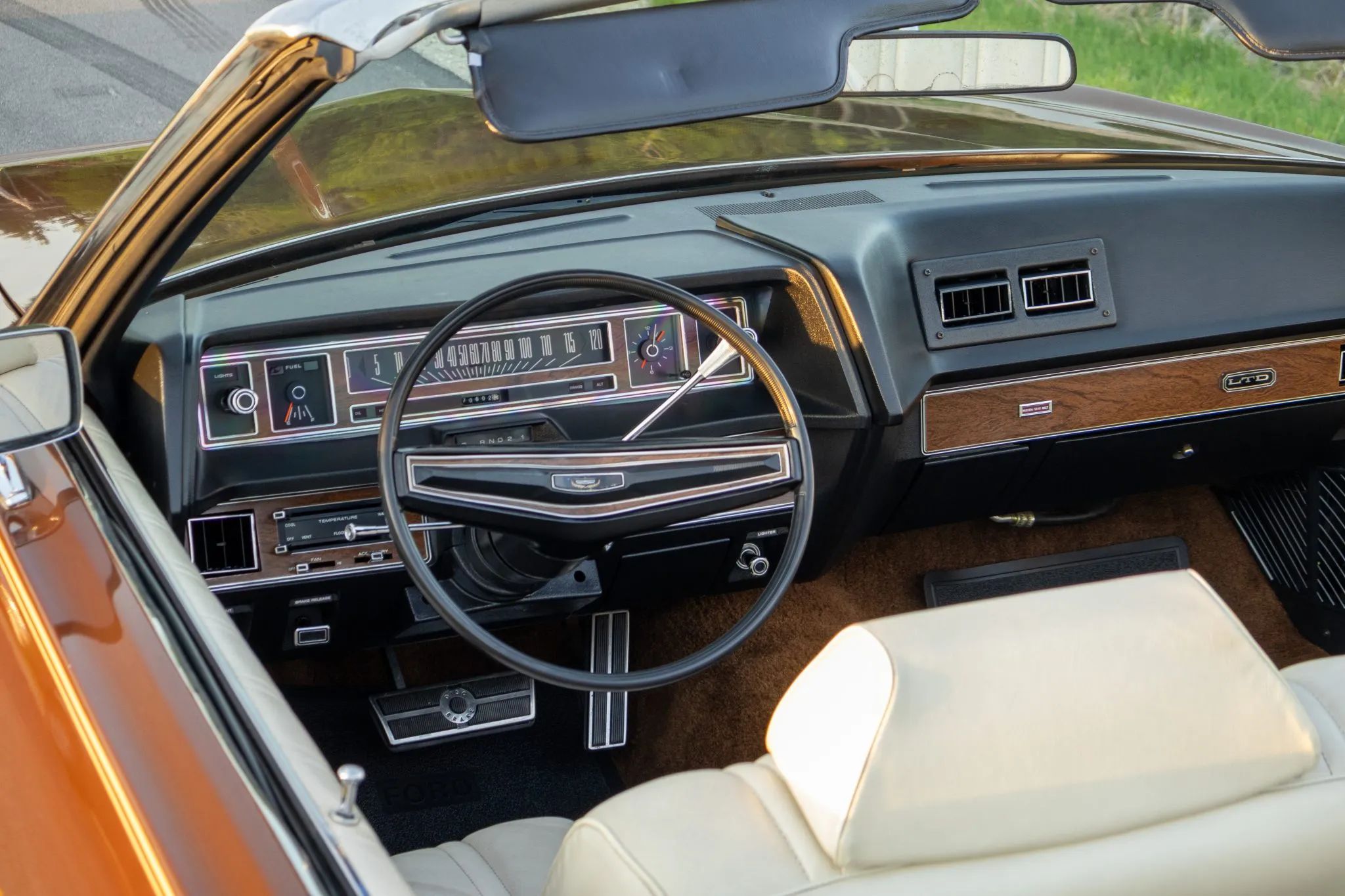 1972 Ford LTD Convertible: Final Year For The Factory-Built Full-Size Ford Ragtop 16 Dashboard of a 1972 Ford full-size convertible, seen from the left side of the car with the top down