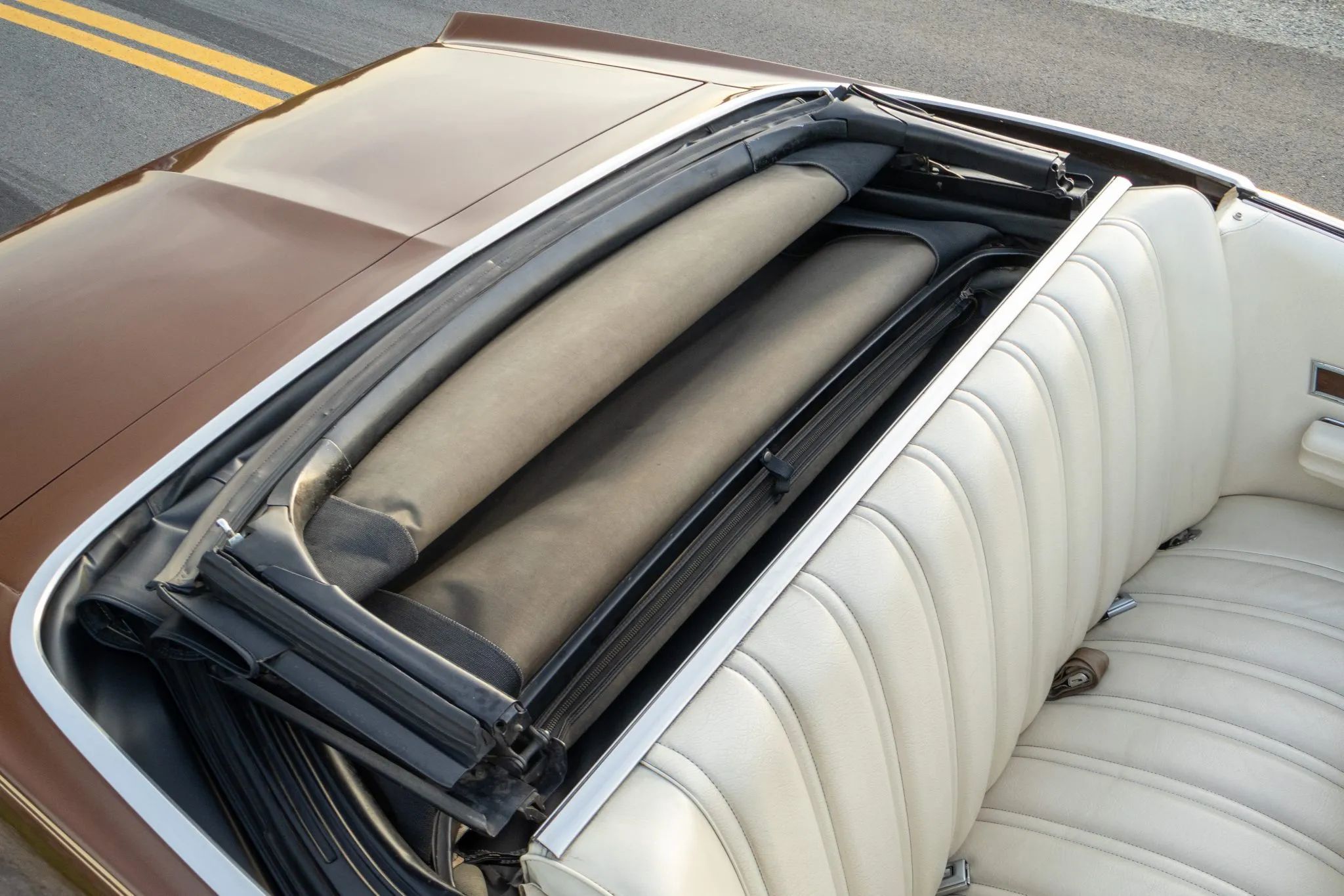 1972 Ford LTD Convertible: Final Year For The Factory-Built Full-Size Ford Ragtop 20 Top well of a 1972 Ford convertible with the top down