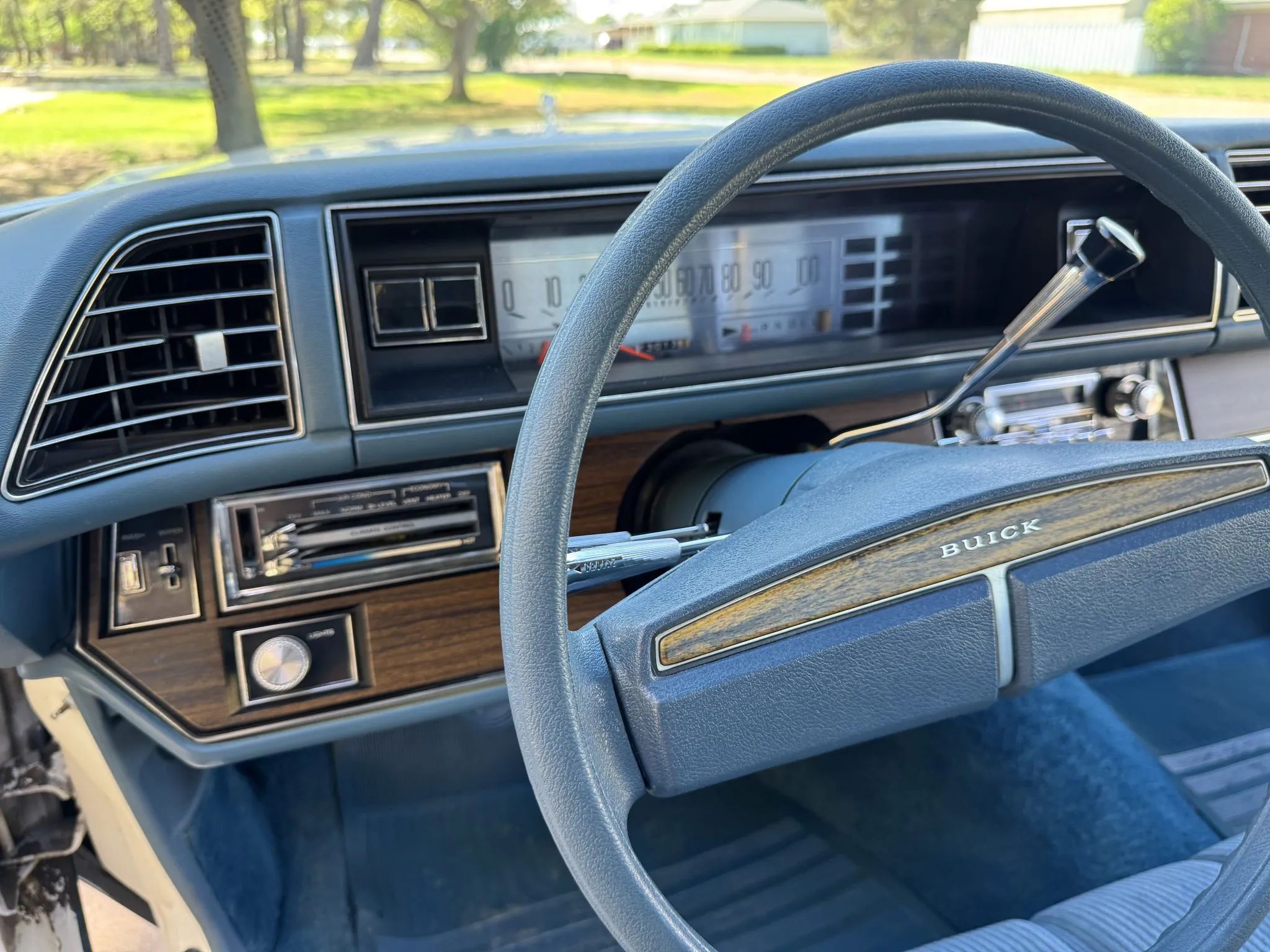 Vintage Review: 1976 Buick Riviera – "Once Big, Flashy, Fast And Unique, It Is Now Simply Big" 13 Left side of the dashboard of a 1976 LeSabre