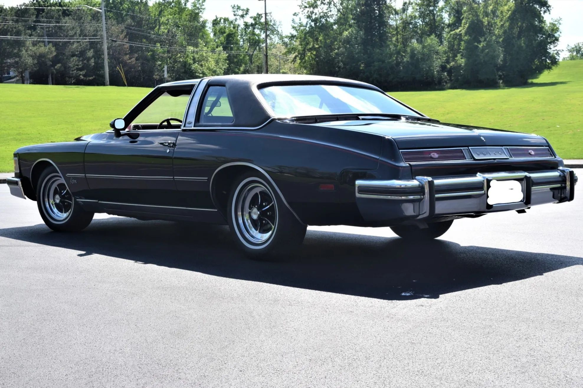 Vintage Review: 1976 Buick Riviera – "Once Big, Flashy, Fast And Unique, It Is Now Simply Big" 19 Left rear 3q view of a 1976 Riviera