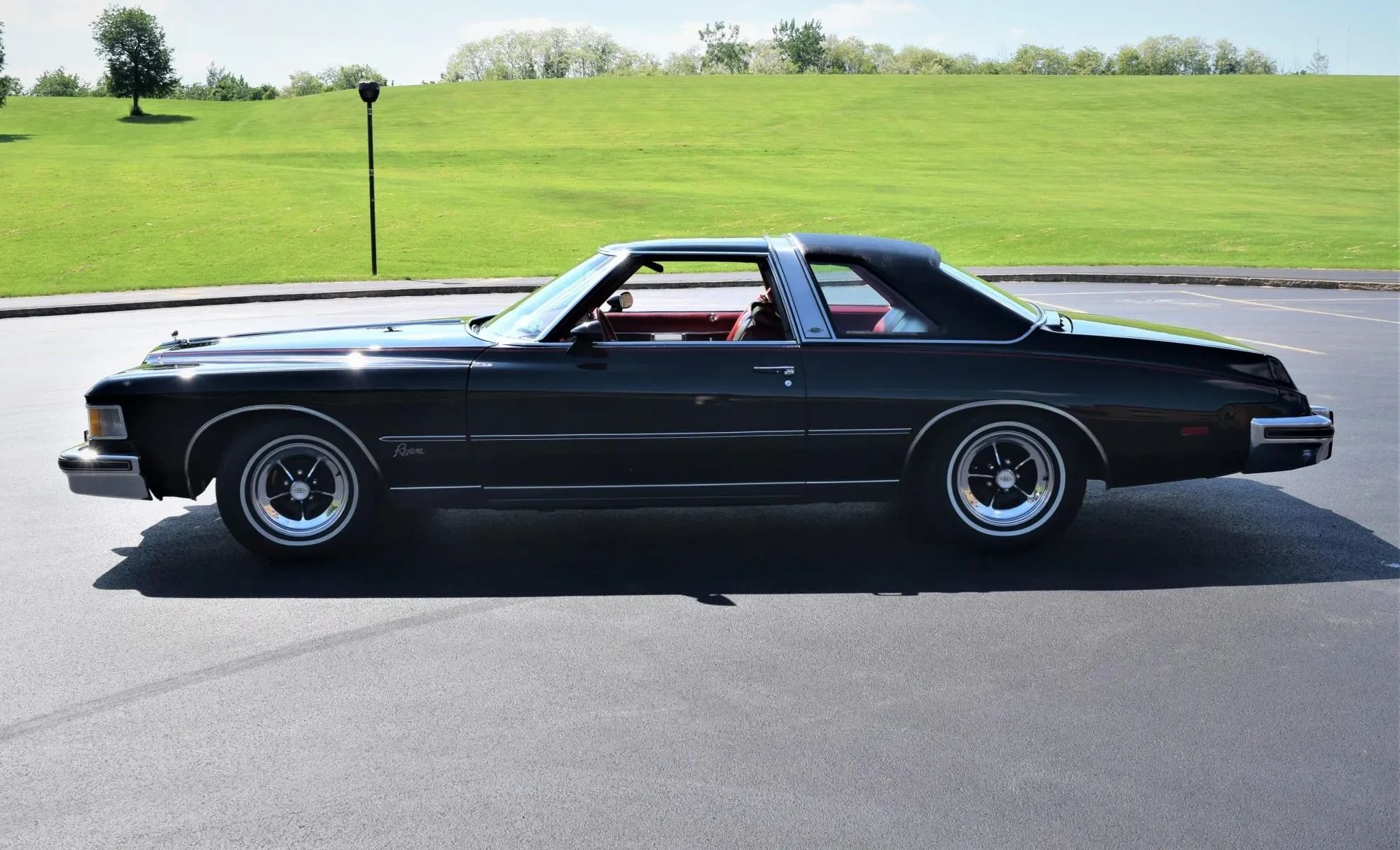 Vintage Review: 1976 Buick Riviera – "Once Big, Flashy, Fast And Unique, It Is Now Simply Big" 27 Left side view of a 1976 Riviera