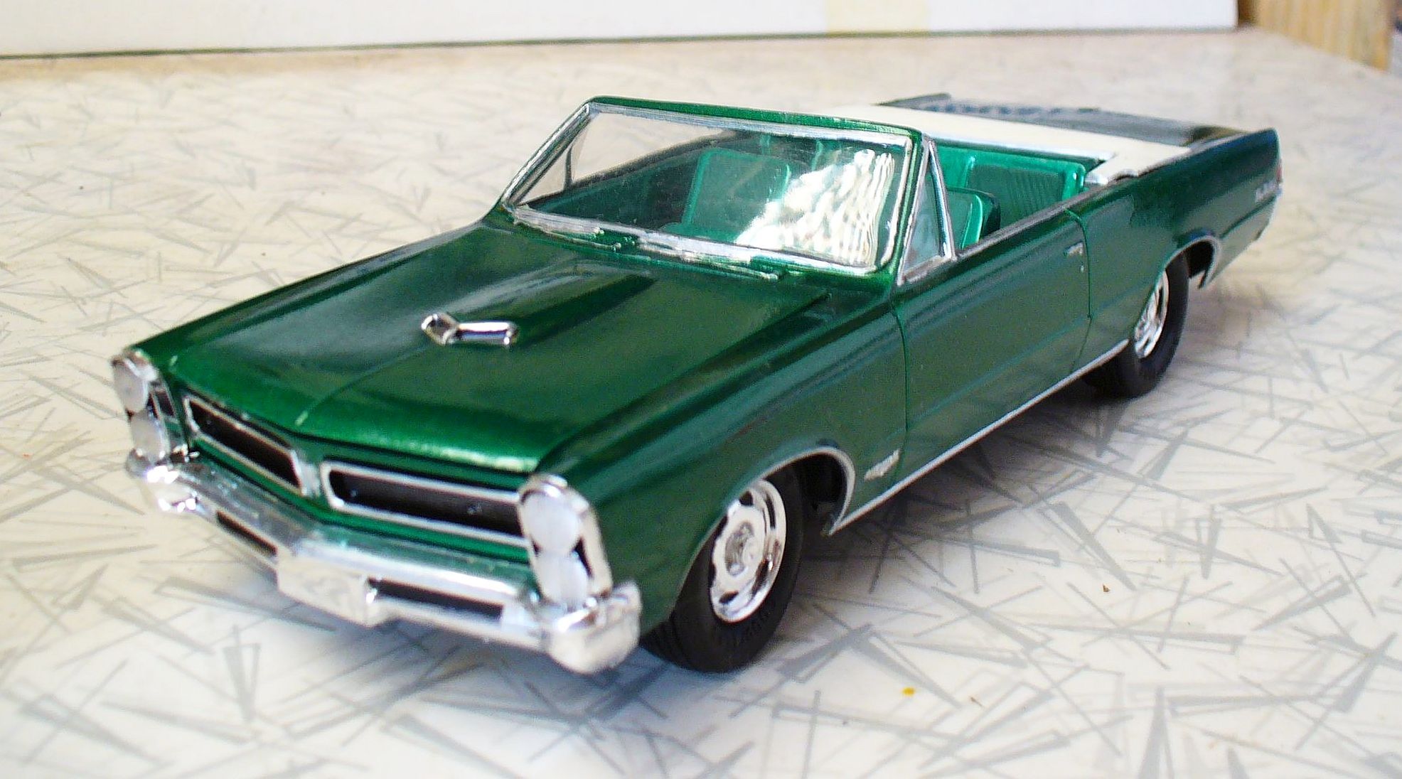 The GTO and Its Kin: Pontiac Intermediates in Scale Models 5 65GTO1