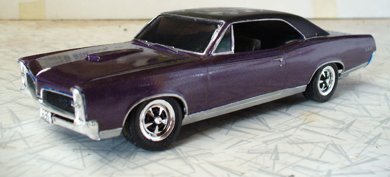 The GTO and Its Kin: Pontiac Intermediates in Scale Models 8 67GTOppl4