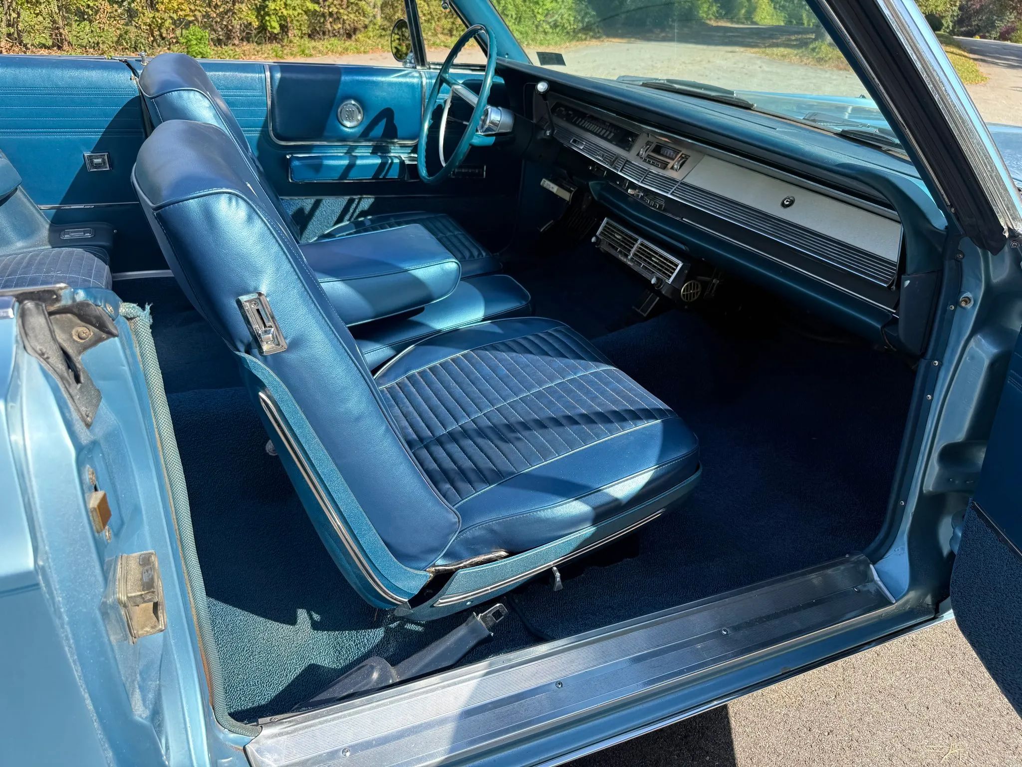 1968 Chrysler 300 Convertible: The Last Stop Before The Fuselage Chrysler 3 1968 Chrysler 300 Convertible interior with blue bucket seats