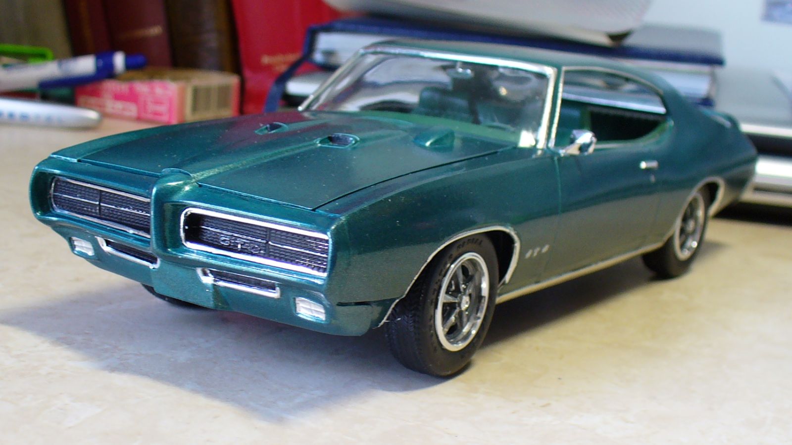 The GTO and Its Kin: Pontiac Intermediates in Scale Models 11 69GTO4