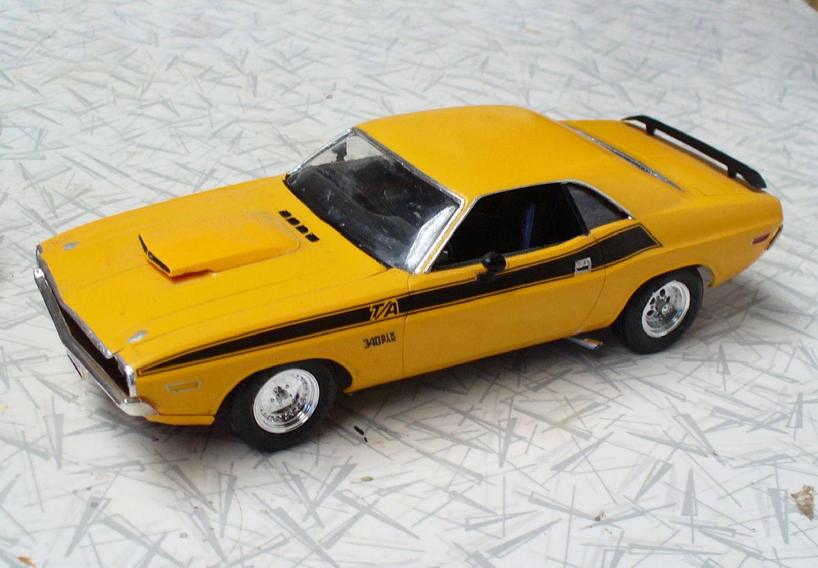 Stripes, Scoops, and Cartoon Dust Trails: 1970 Muscle Cars in Scale 8 70ChallengerTAylw