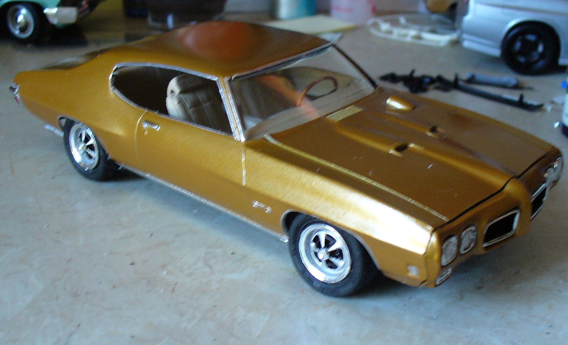 The GTO and Its Kin: Pontiac Intermediates in Scale Models 14 70GTOgold2