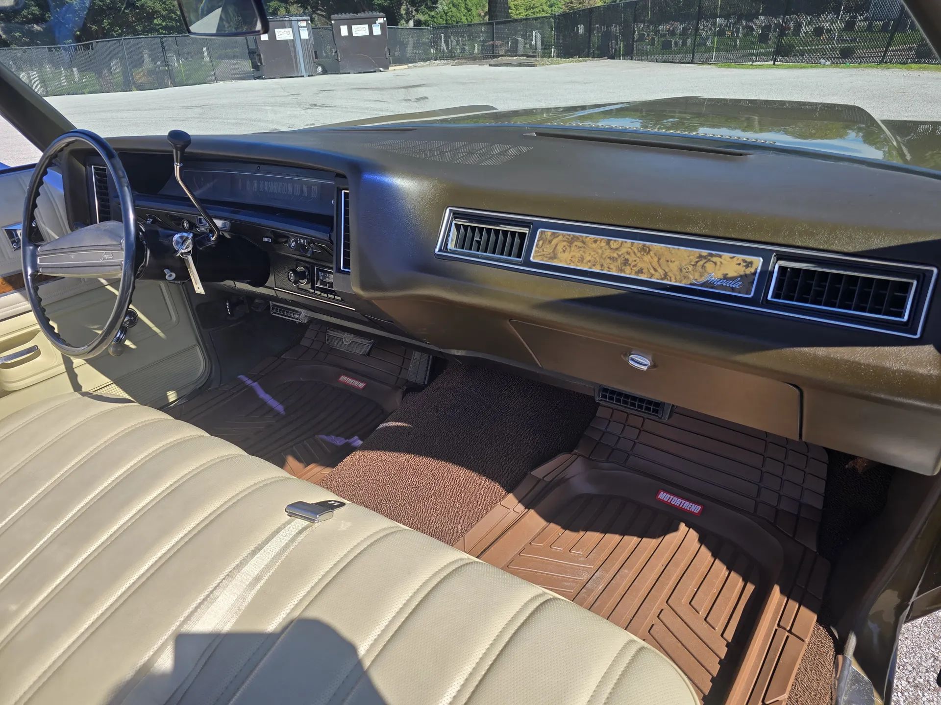 1972 Chevrolet Impala Convertible: The Best Neighbors Buy The Best-Looking Of The "Big" Chevy B-Bodies 5 Tan interior of 1972 Chevrolet Impala Convertible