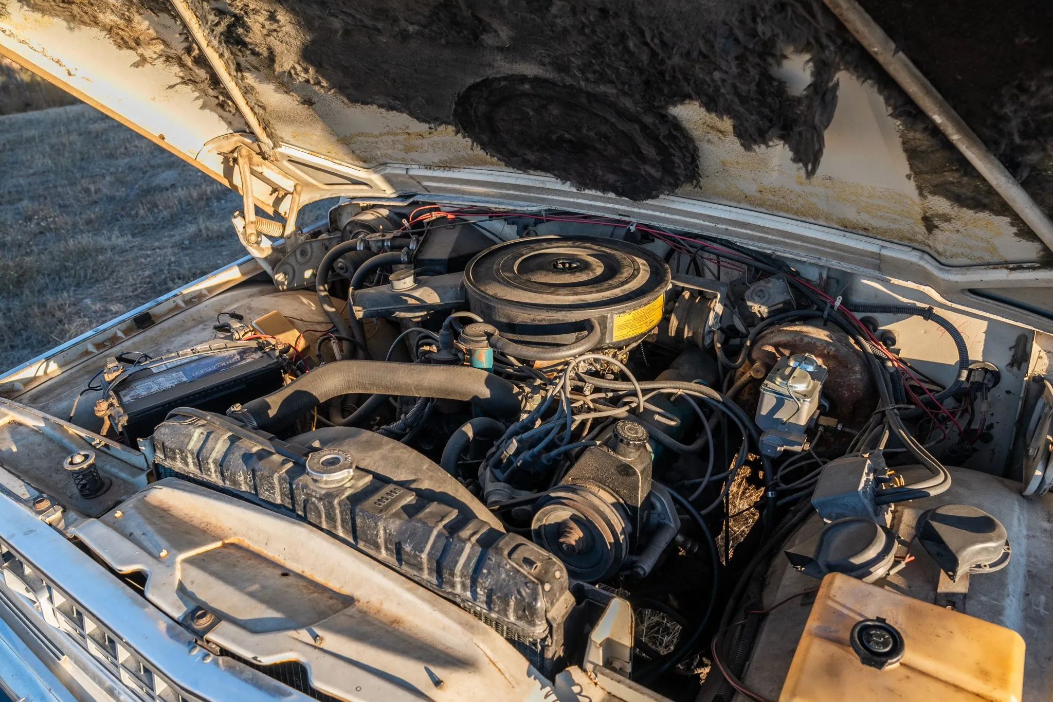 1975 Jeep Wagoneer Custom: A 401-Powered, No-Reserve Example Of America's Greatest Automotive Industrial Design 2 1975 Jeep Wagoneer engine compartment with AMC 401-cubic-inch V8