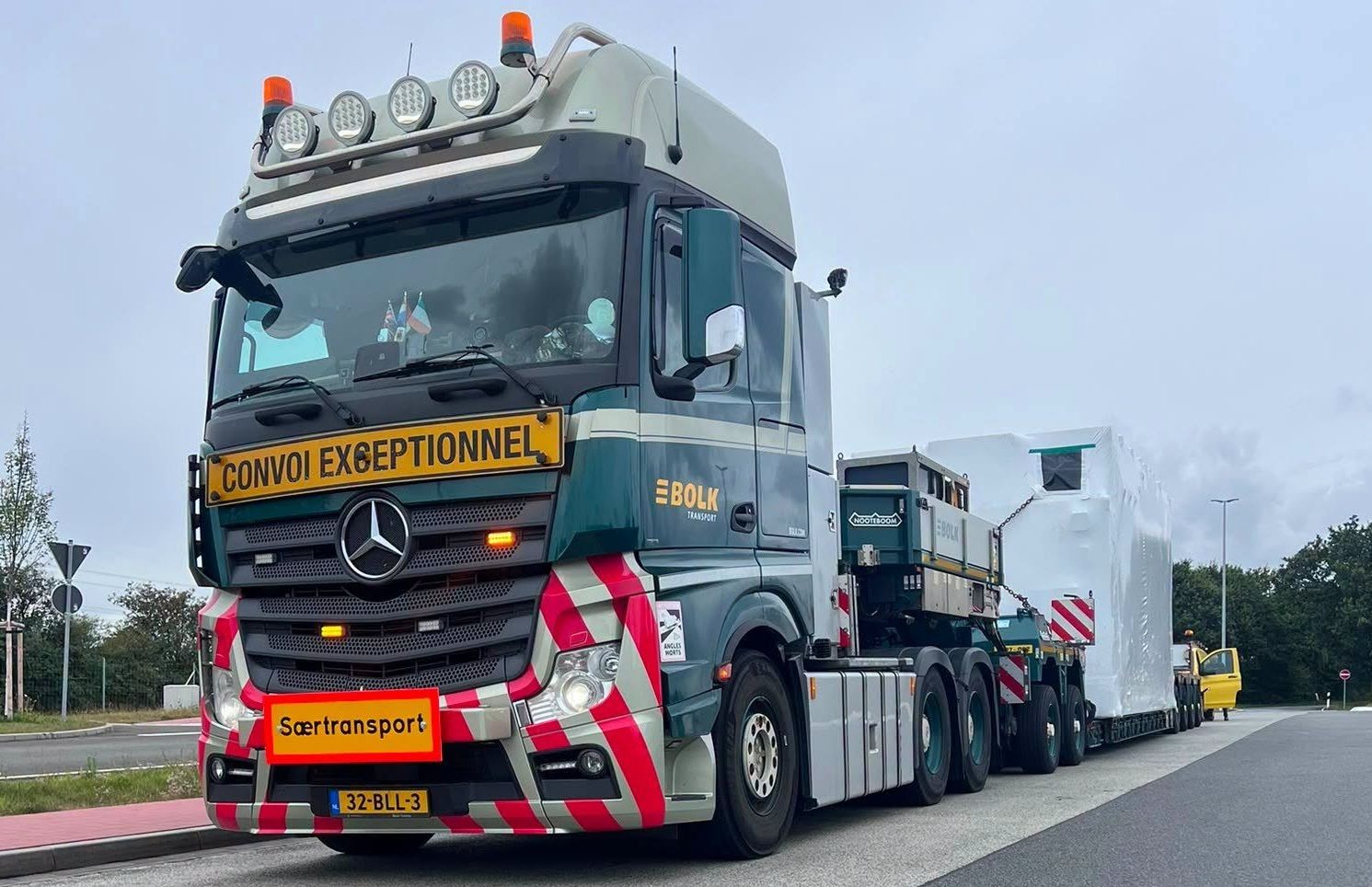 Mercedes-Benz Actros 3358 - A Triple Of Three-Pointed Stars 5 Bolk Transport Almelo - Mercedes-Benz Actros 3358 tractor on the road - 2