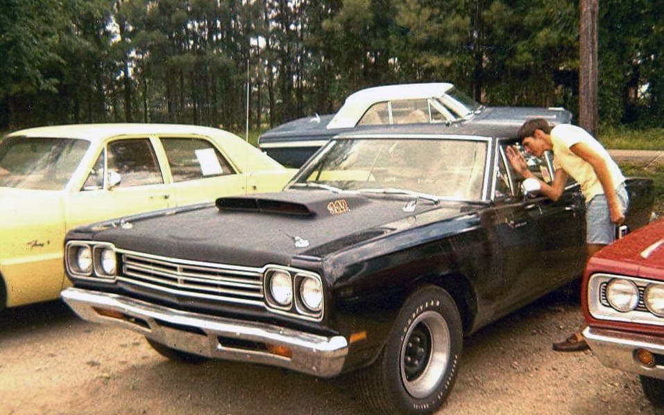 When Chargers, Road Runners and Challengers Roamed The Streets: Vintage Photos 1960s-1970s 5 Captura de pantalla 2025 10 14 00.06.35