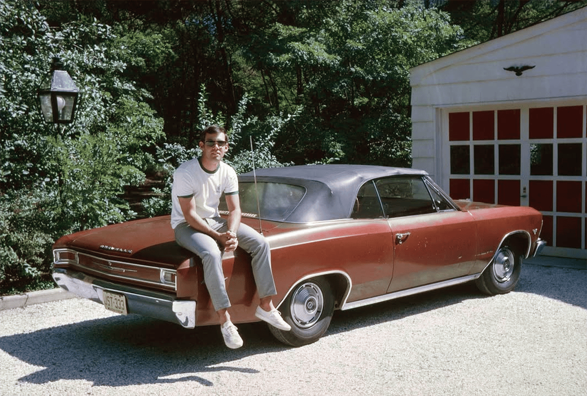 The Cars We Loved, and the People Who Drove Them: Vintage Photos 1960s–’70s 1 Captura de pantalla 2026 10 16 14.33.49