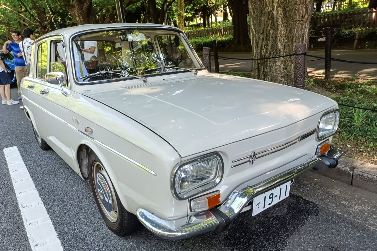 1969 Renault 10 – Ungainly At Any Speed 1 IMG20250629075615 edited