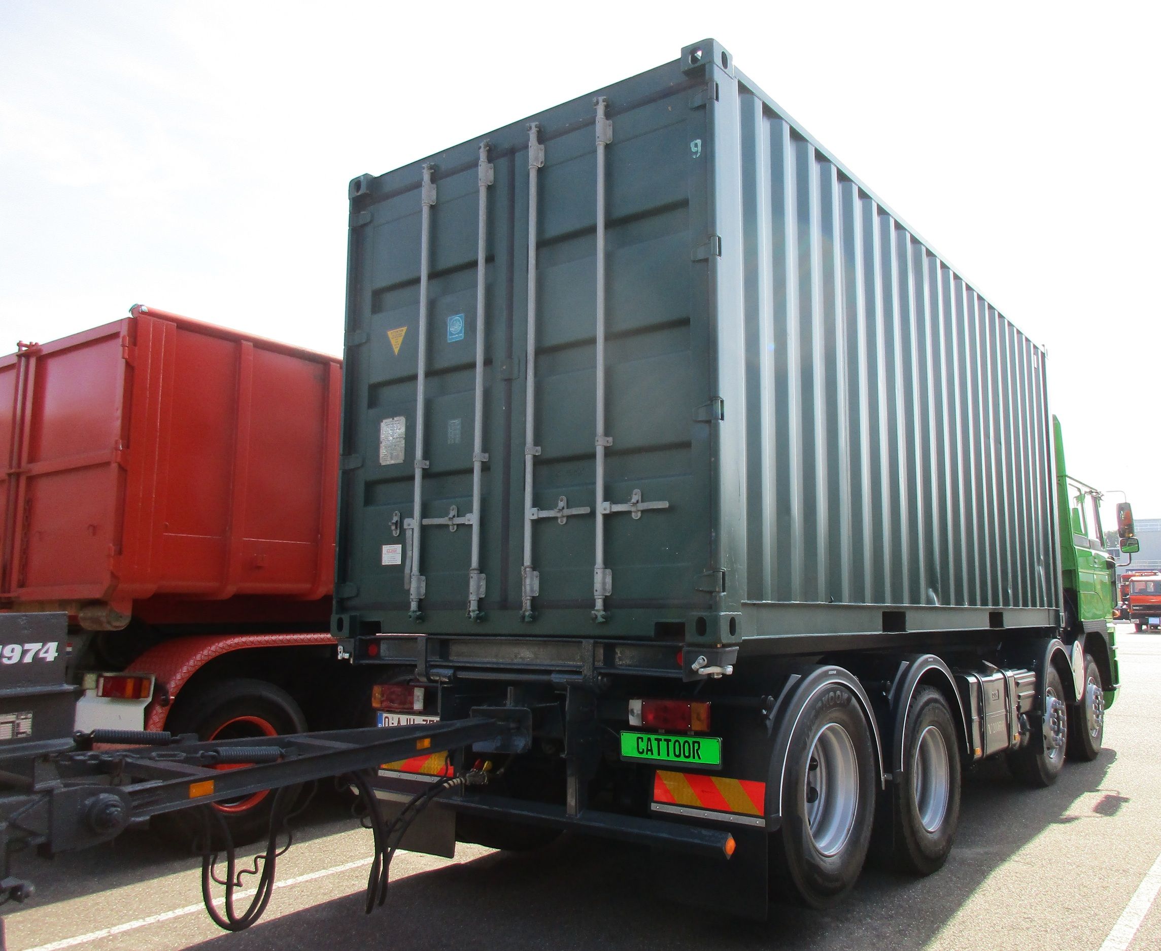 A Classic Shipping Container Combination - DAF in Full 5 Hart voor DAF dagen 2026 - DAF 3600 ATi Space Cab 8x2 truck with a DAF trailer, owned by Jelle Cattoor - 5