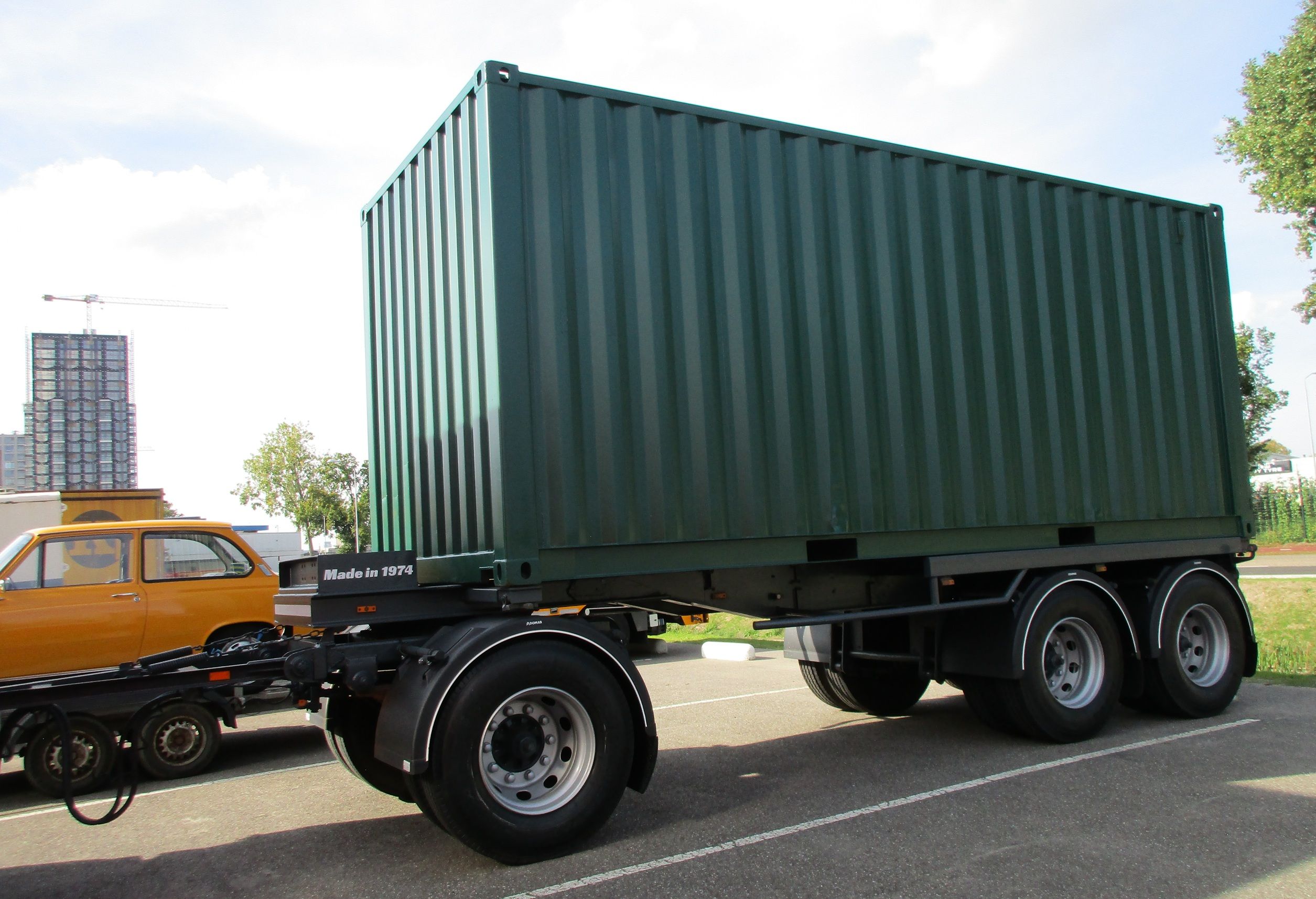 A Classic Shipping Container Combination - DAF in Full 12 Hart voor DAF dagen 2026 - DAF 3600 ATi Space Cab 8x2 truck with a DAF trailer, owned by Jelle Cattoor - 12