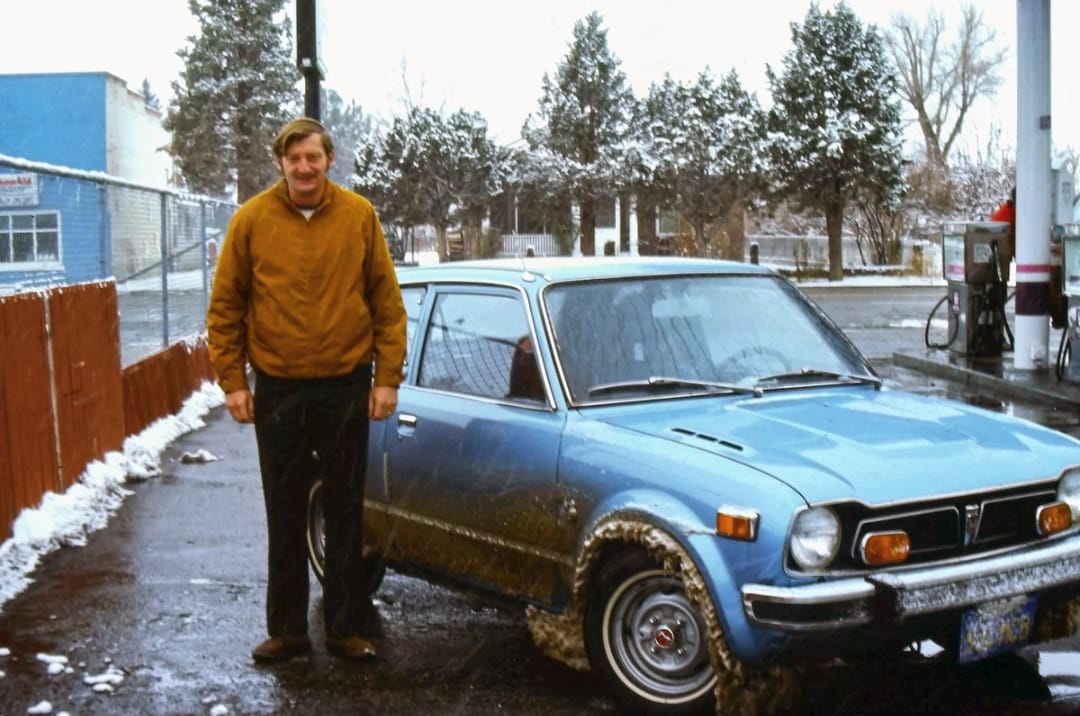 The Cars We Loved, and the People Who Drove Them: Vintage Photos 1960s–’70s 15 Screenshot 20260617 234317