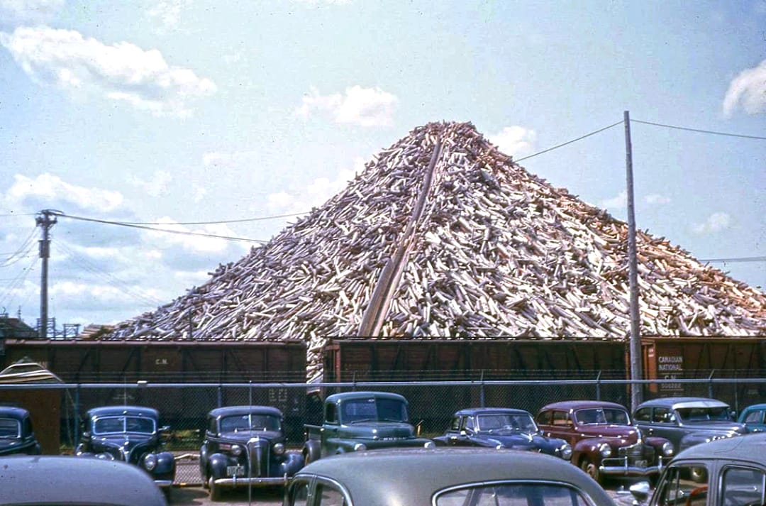 Classic Cars at Work: Vintage Photos Of Industrial Sites -- 1950s-1960s 3 Screenshot 20260927 211552 e1791611254374