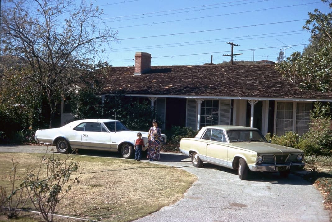 The Cars That Lived In Our Neighborhoods In The 1950s - 1970s 10 Screenshot 20261021 004559 e1792992558656